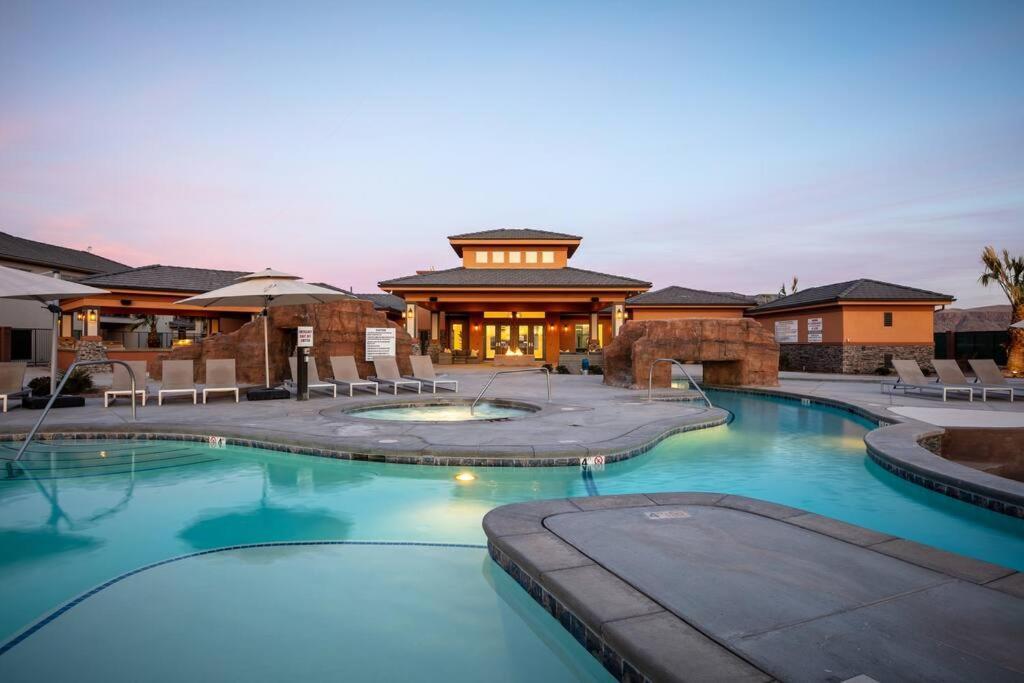 Discover Zion Mountain, Private Hot Tub-3 Bedroom Hurricane Exterior foto